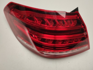  Rear corner lamp 