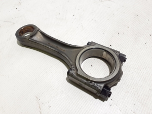  Connecting rod 