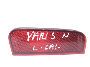  Rear bumper reflector 