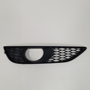  Front bumper lower grille 