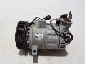  Air conditioner compressor 