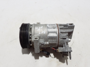  Air conditioner compressor 