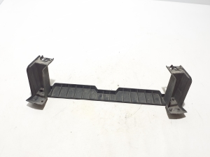  Rear bumper bracket 