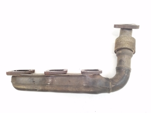  Exhaust manifold 