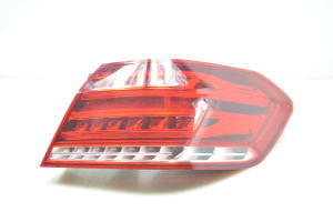  Rear corner lamp 