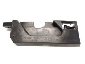  Rear bumper bracket 