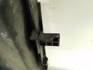  Cooling fan frame 