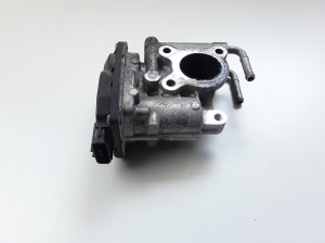  EGR valve 