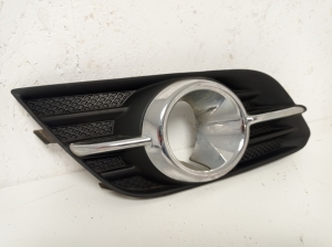  Front bumper fog lamp cover 