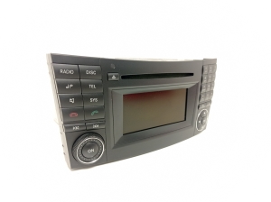  Radio / CD-Player / DVD-Player / Navigation 