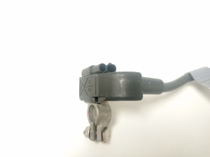  Das Kabel ist minus 