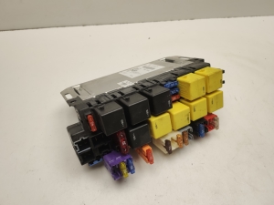  Fuse blocks 