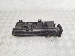  Intake manifold 