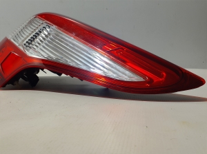  Rear corner lamp 