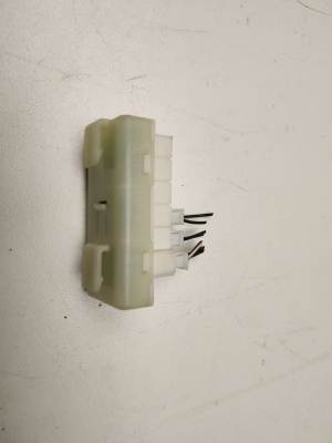  Wire connectors 