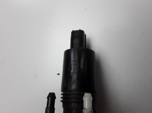  Moteur lave vitre avant 