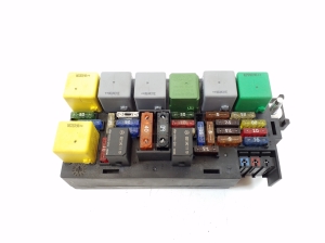  Fuse blocks 