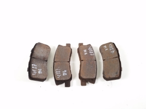  Rear brake pads 