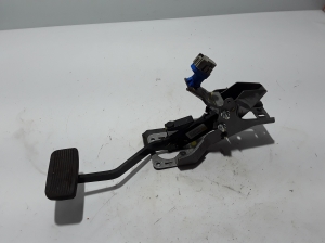  Brake pedal 