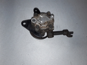  Power steering pump 