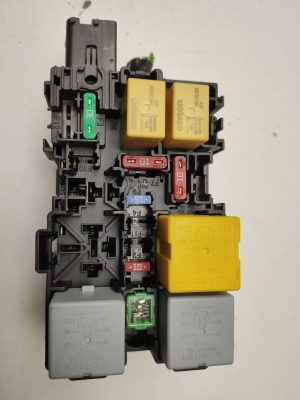  Fuse blocks 