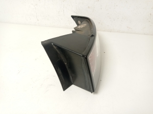  Rear corner lamp 