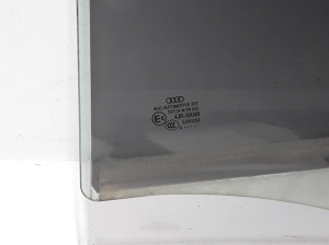  Hintere Seitentür aus Glas 