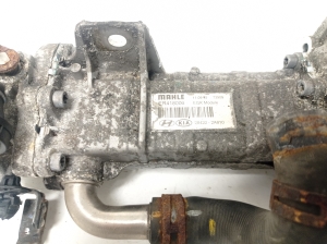  EGR valve 