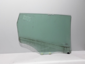  Glass rear side door 