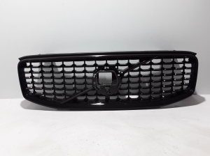   Front grille 