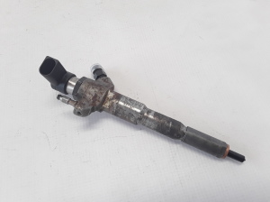  Fuel injector 