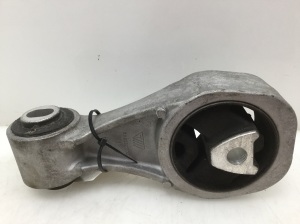  Engine holder 