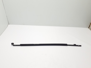  Baguette extérieure de vitre de porte arrière 