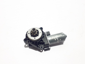  Moteur siège avant 