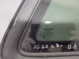  Vitre de custode arrière 
