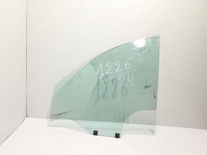  vitre de porte avant 
