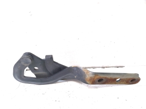  Charnière de capot moteur 