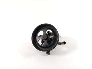  Pompe de direction assistée 