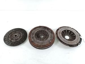  Embrayage et ses pièces 