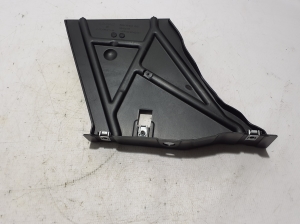  Autre pièce de protection avant 