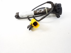 capteur d'impact du capot moteur 