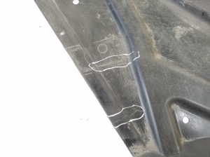  Plaque de protection sous la carrosserie arrière 