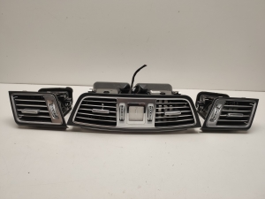  Grille de ventilation d’habitacle 