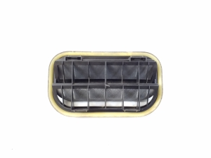  Grille d'aération de l'aile arrière 