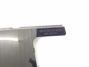  Autre détail de la porte latérale arrière 