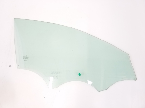  vitre de porte avant 