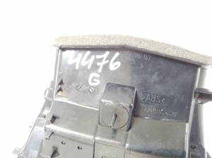  une autre pièce de la console centrale 