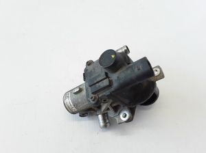  EGR valve 