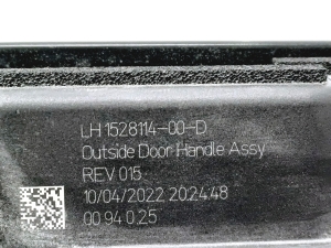  Poignée d ouverture extérieure de porte avant 