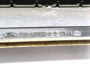  Grille d'aération de l'aile arrière 
